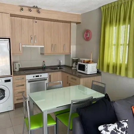 Tagara - 2 Pools, Ocean View,